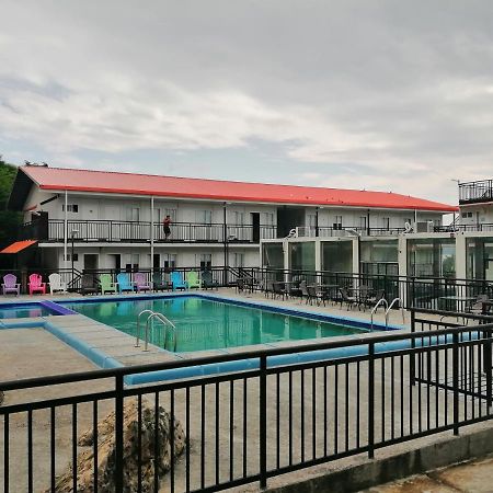 By The Sea Hotel Bulalacao Bulalakao Exterior foto